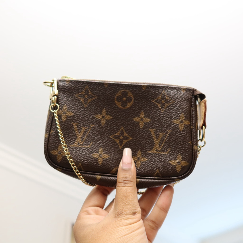 Louis Vuitton Mini Pochette Accessoires Monogram Canvas
